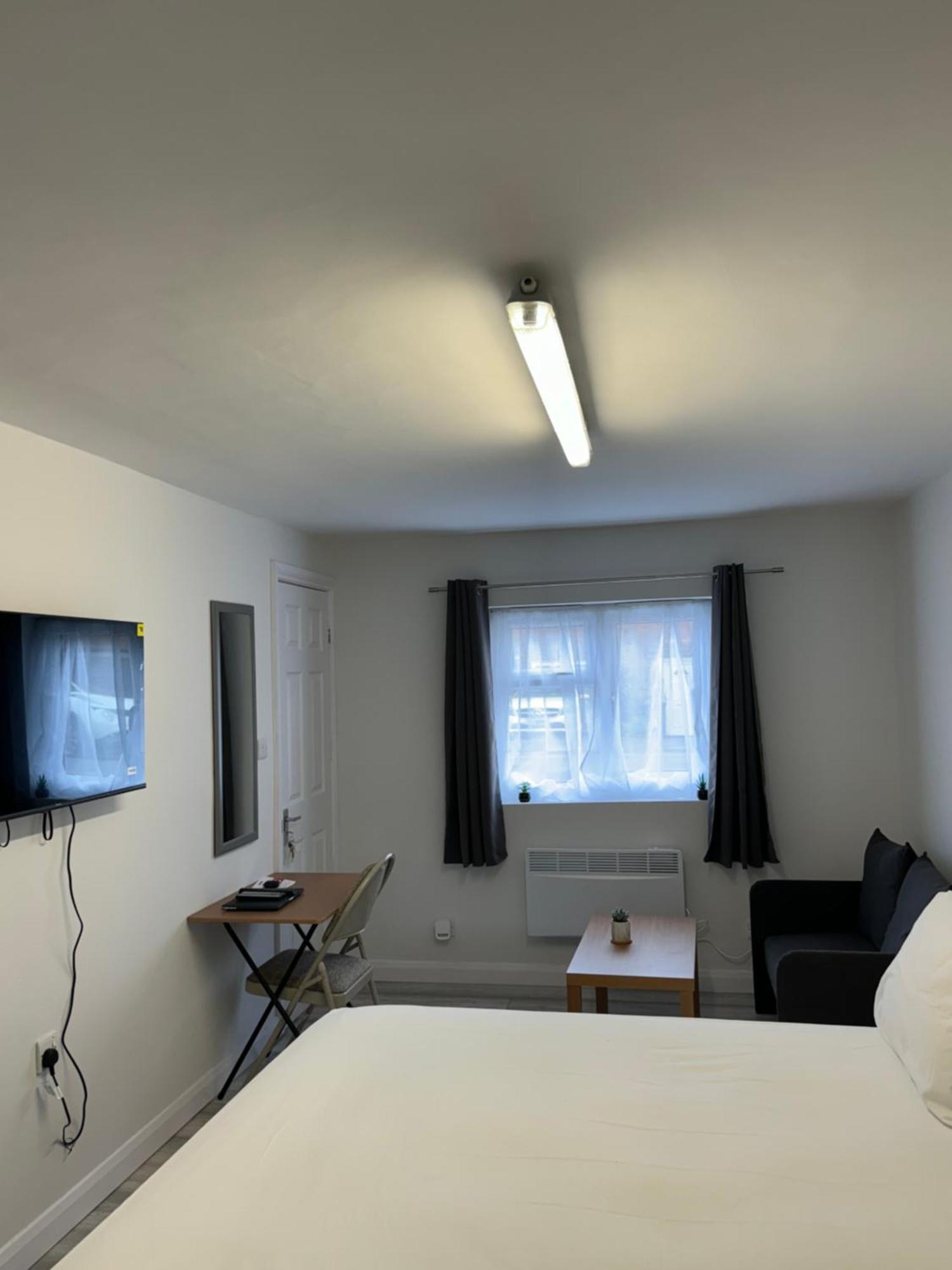 Posh Executive Studio London Thamesmead  Exterior photo